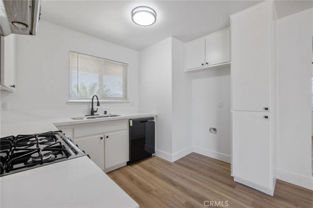 587 Sunset Street Kingsburg, CA 93631