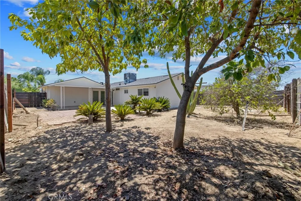587 Sunset Street Kingsburg, CA 93631