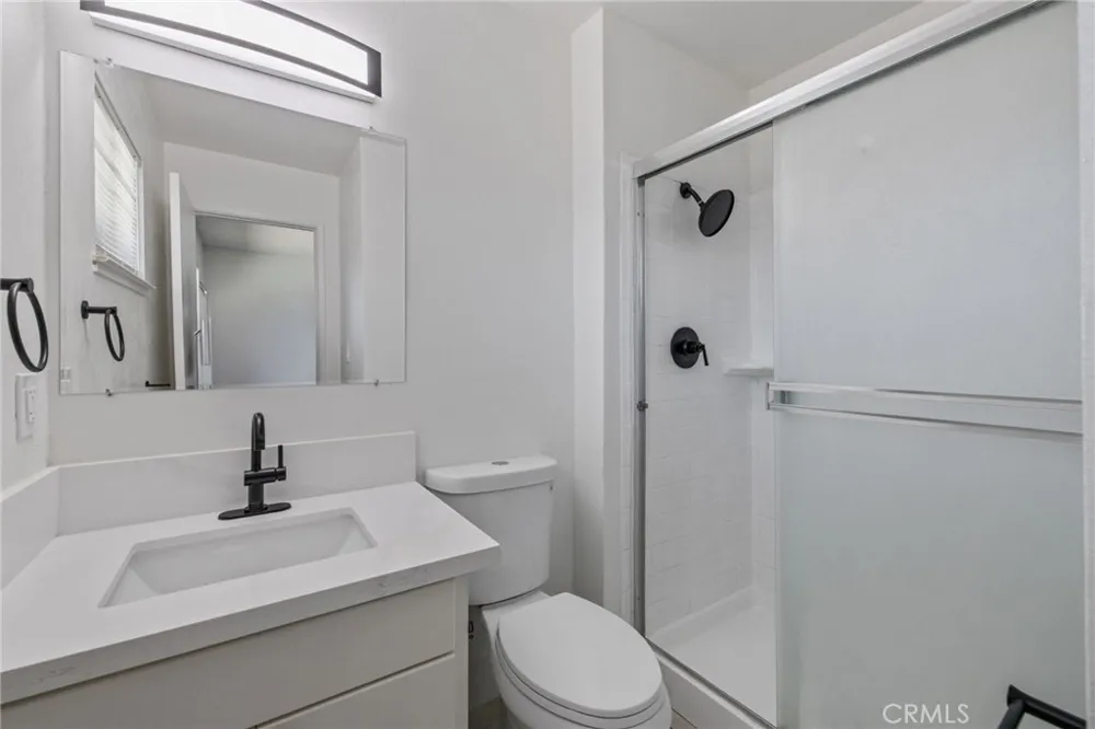 587 Sunset Street Kingsburg, CA 93631