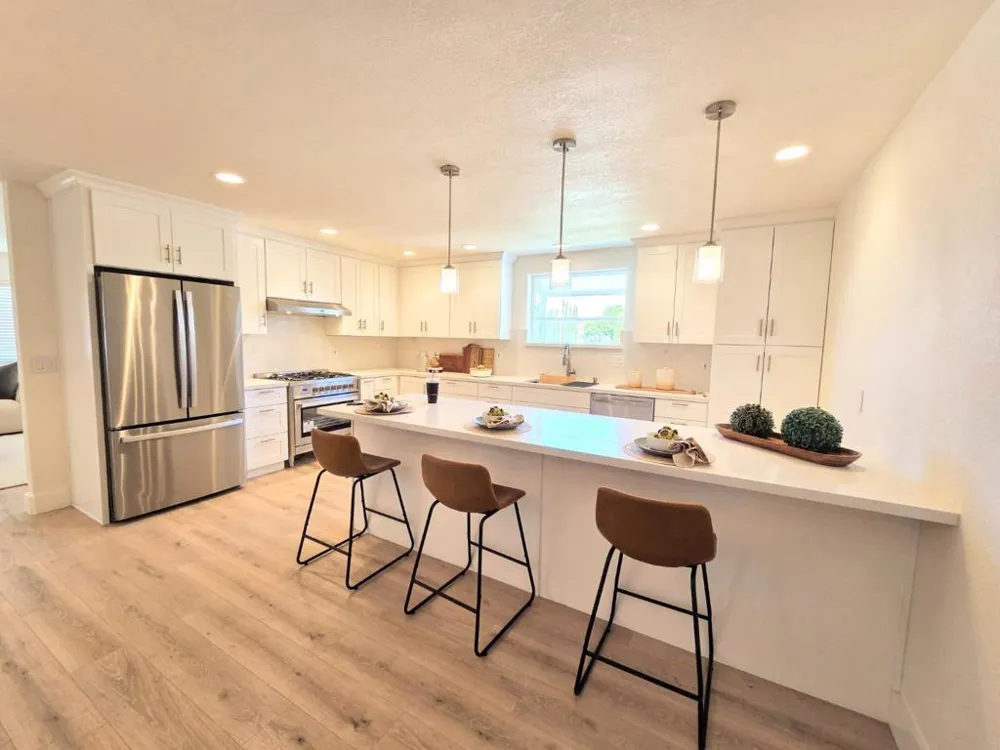 200 Kamson Way Campbell, CA 95008