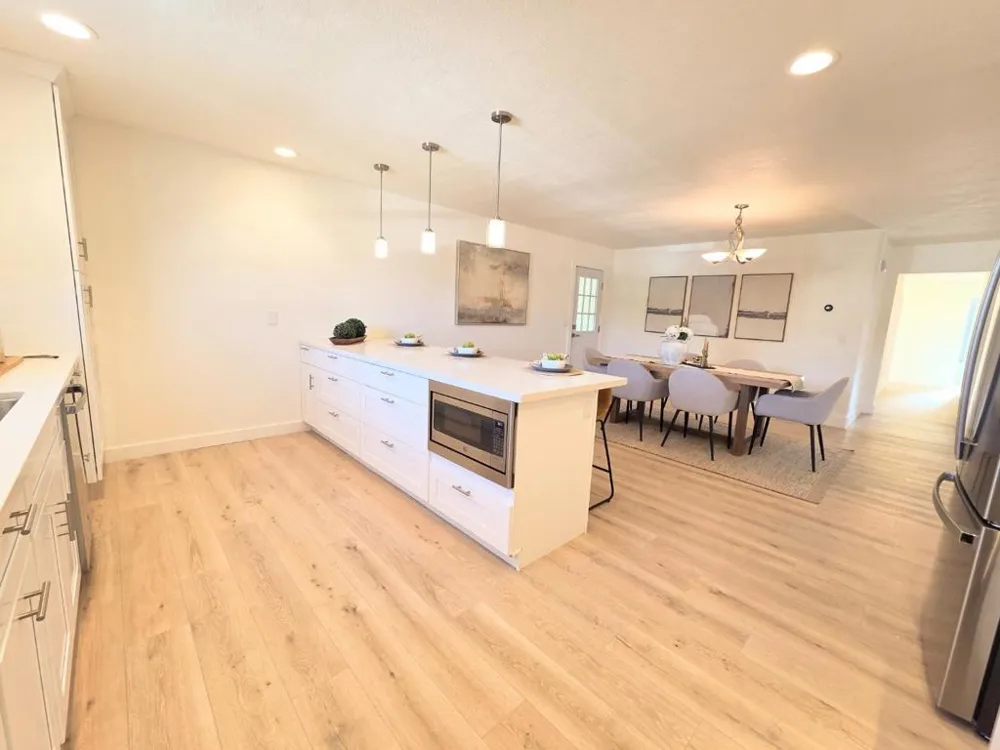 200 Kamson Way Campbell, CA 95008