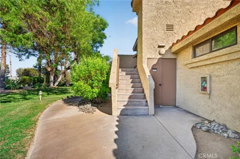 34005 Calle Mora