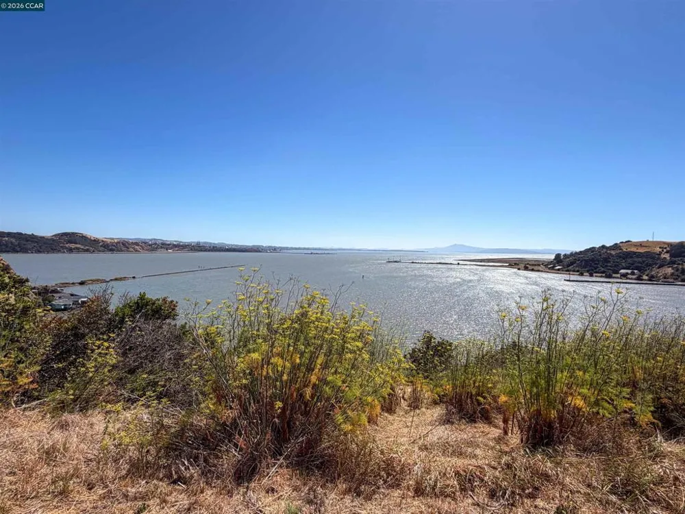 113 Sea Crest Cir Vallejo, CA 94590