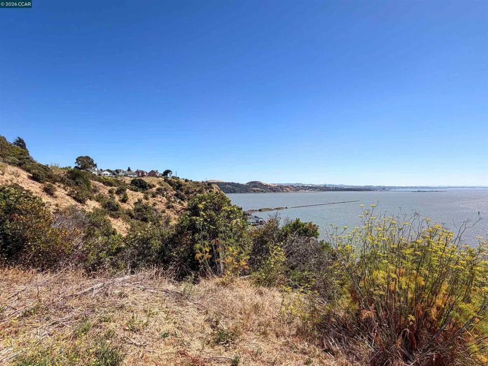 113 Sea Crest Cir Vallejo, CA 94590