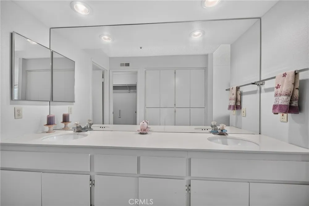 34003 Calle Mora Cathedral City, CA 92234