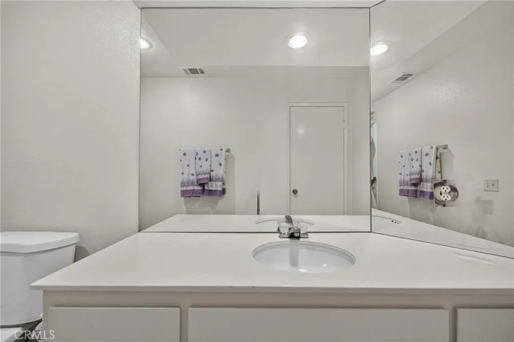 34003 Calle Mora Cathedral City, CA 92234