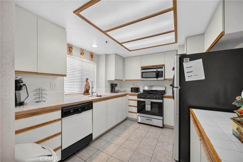 34003 Calle Mora Cathedral City, CA 92234