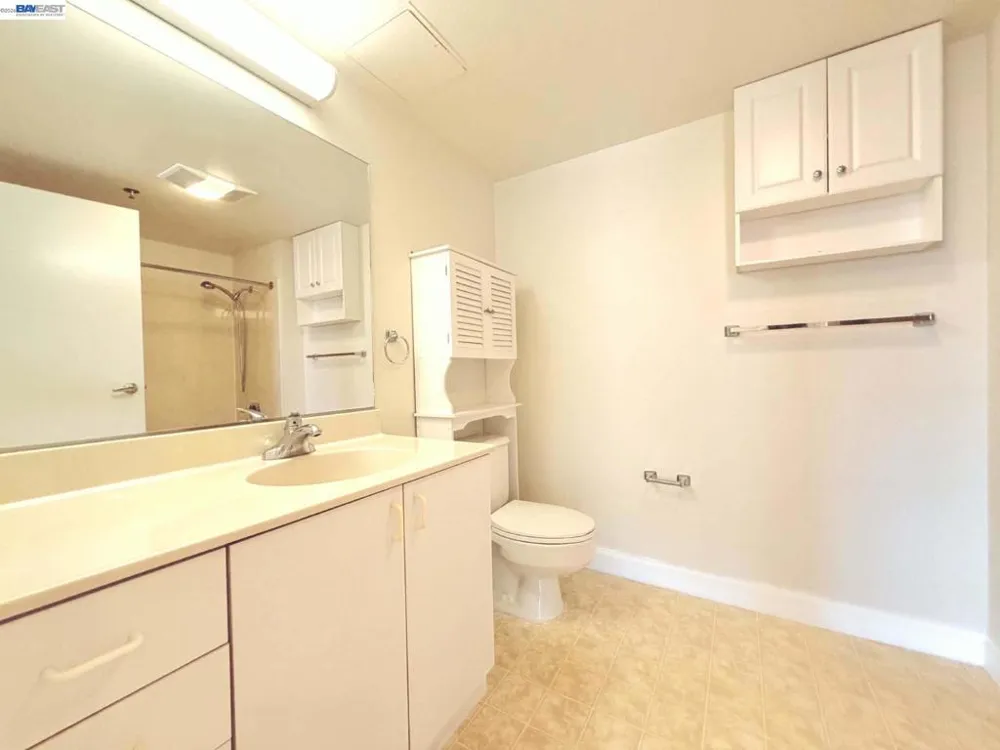 989 Webster St #651 Oakland, CA 94607