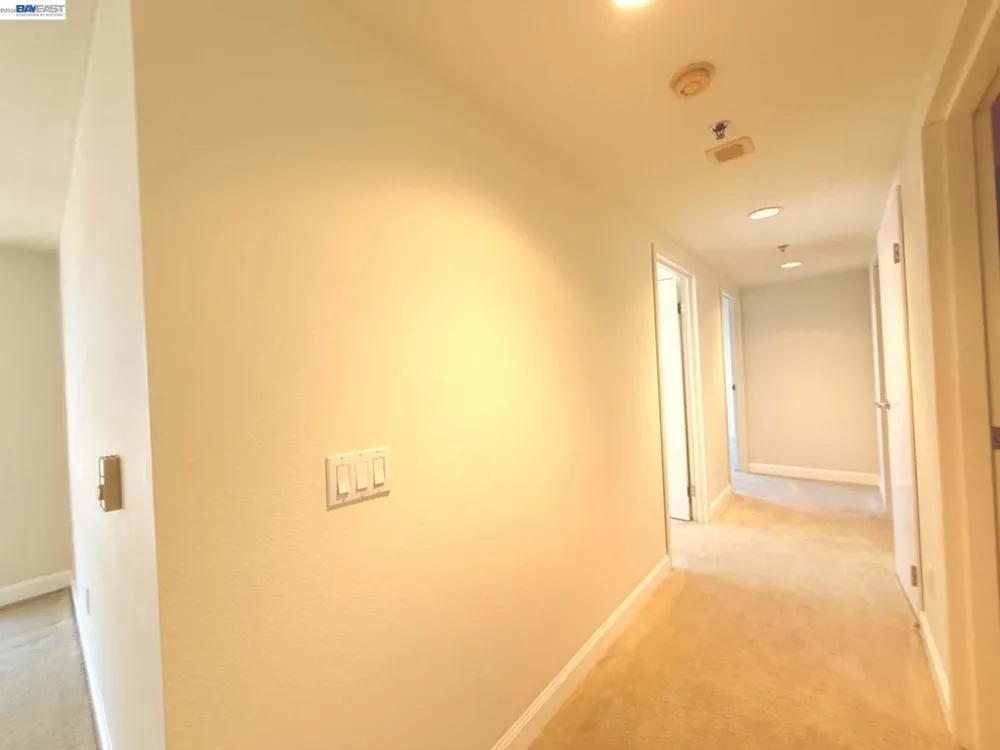 989 Webster St #651 Oakland, CA 94607