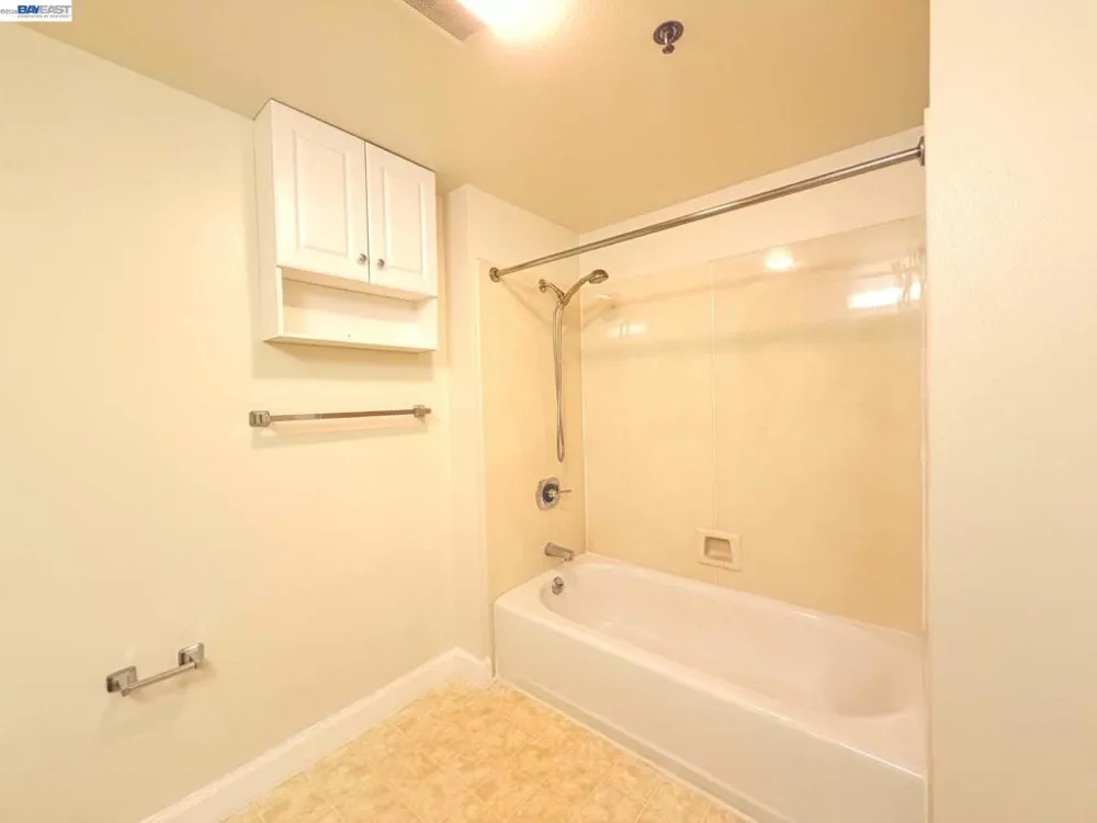 989 Webster St #651 Oakland, CA 94607