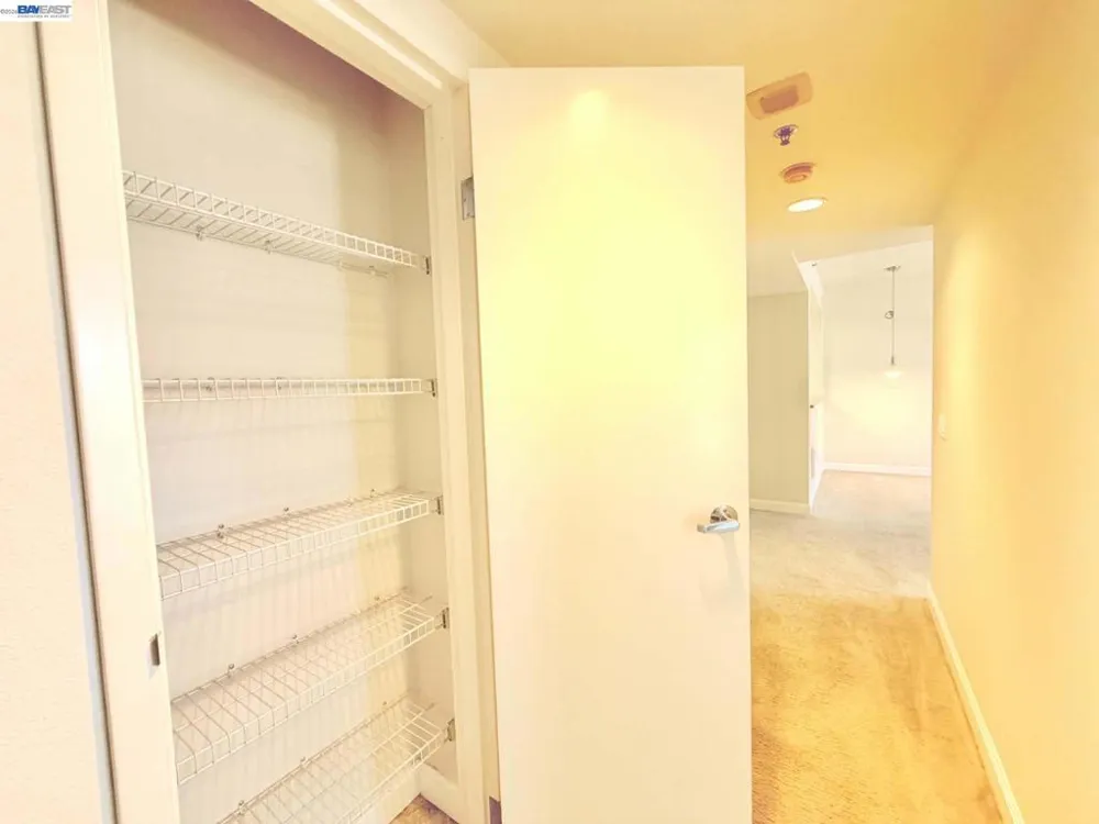 989 Webster St #651 Oakland, CA 94607