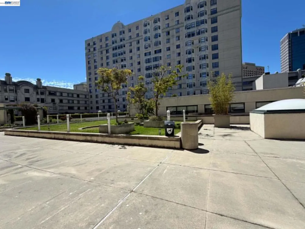 989 Webster St #651 Oakland, CA 94607