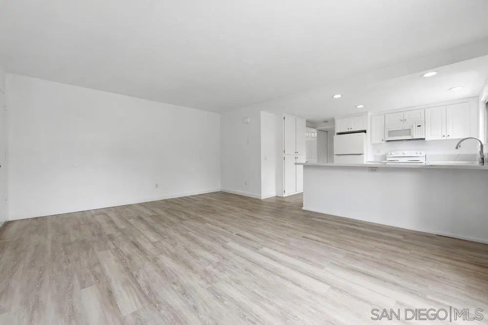155 Rosebay Dr #40 Encinitas, CA 92024