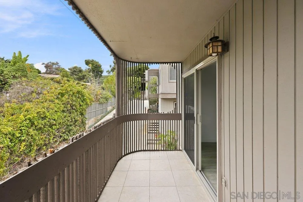 155 Rosebay Dr #40 Encinitas, CA 92024