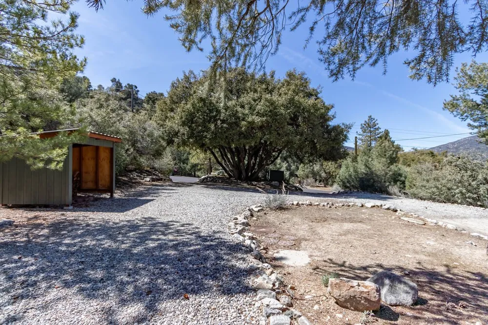 2300 Zermatt Drive Pine Mountain Club, CA 93222