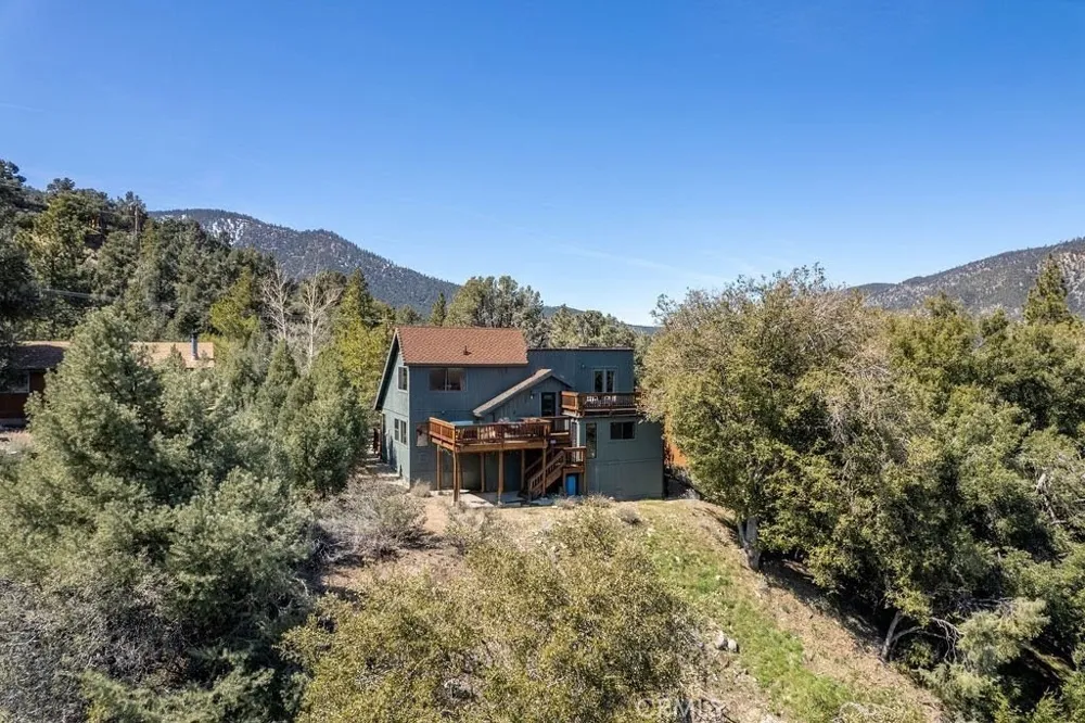 2300 Zermatt Drive Pine Mountain Club, CA 93222