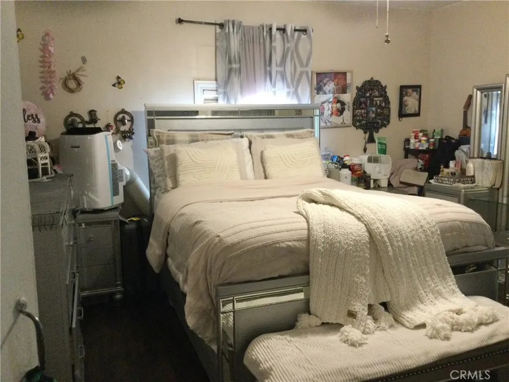332 W 11th Perris, CA 92570