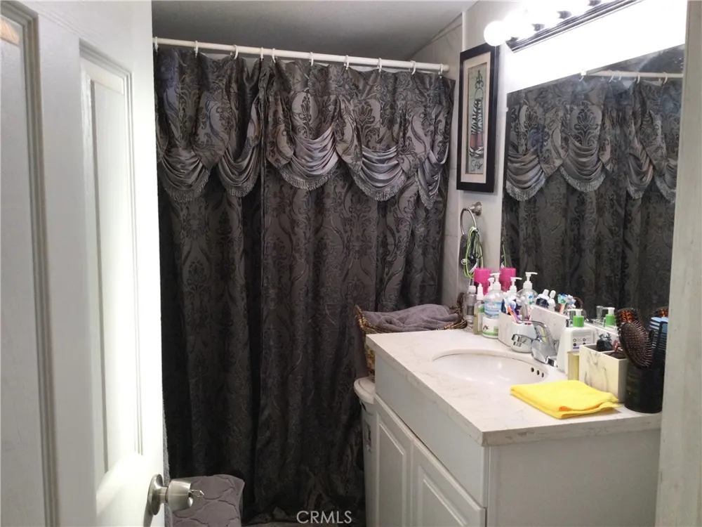 332 W 11th Perris, CA 92570