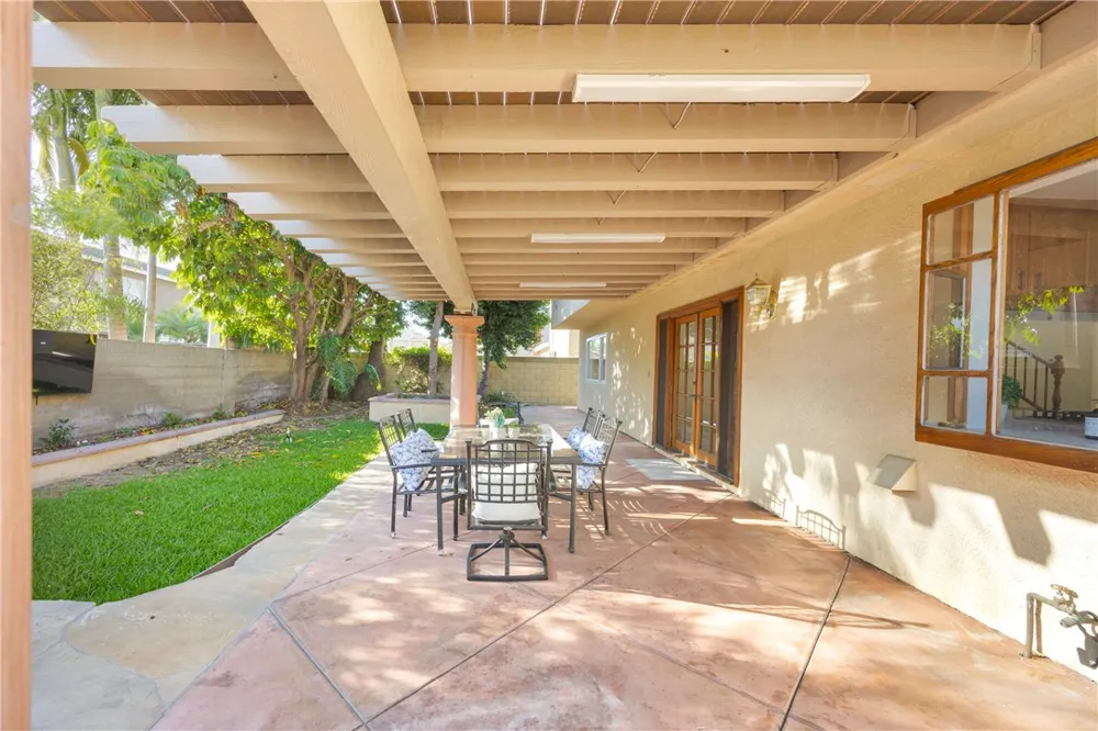 8101 Redford Lane La Palma, CA 90623