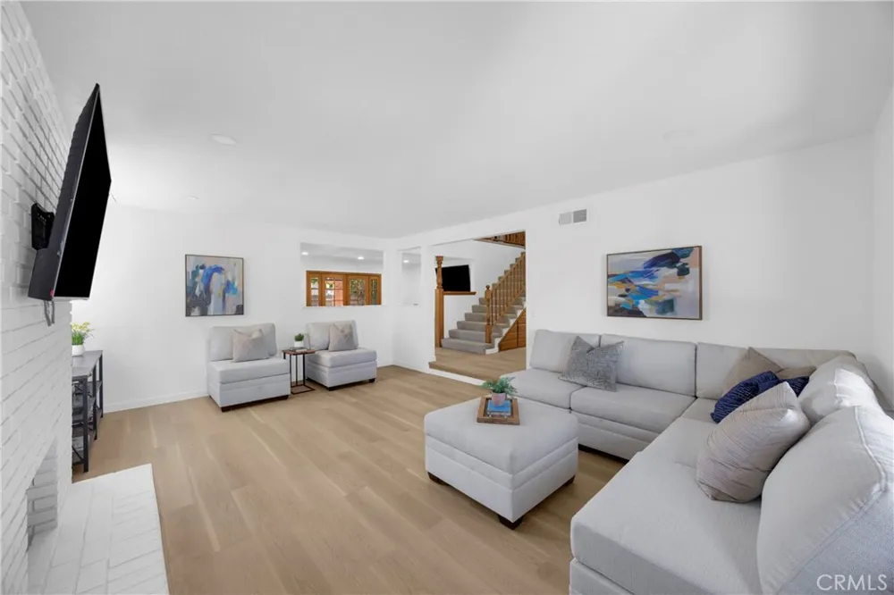 8101 Redford Lane La Palma, CA 90623