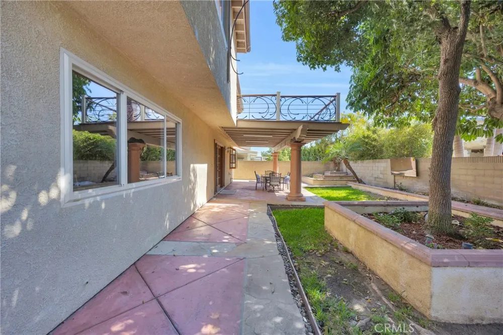 8101 Redford Lane La Palma, CA 90623