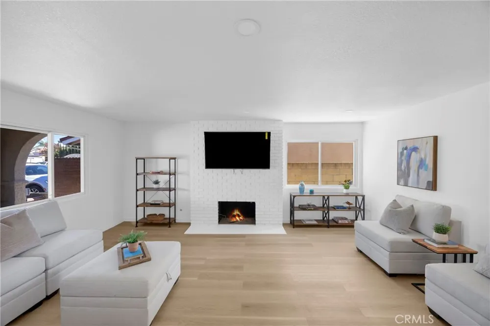 8101 Redford Lane La Palma, CA 90623