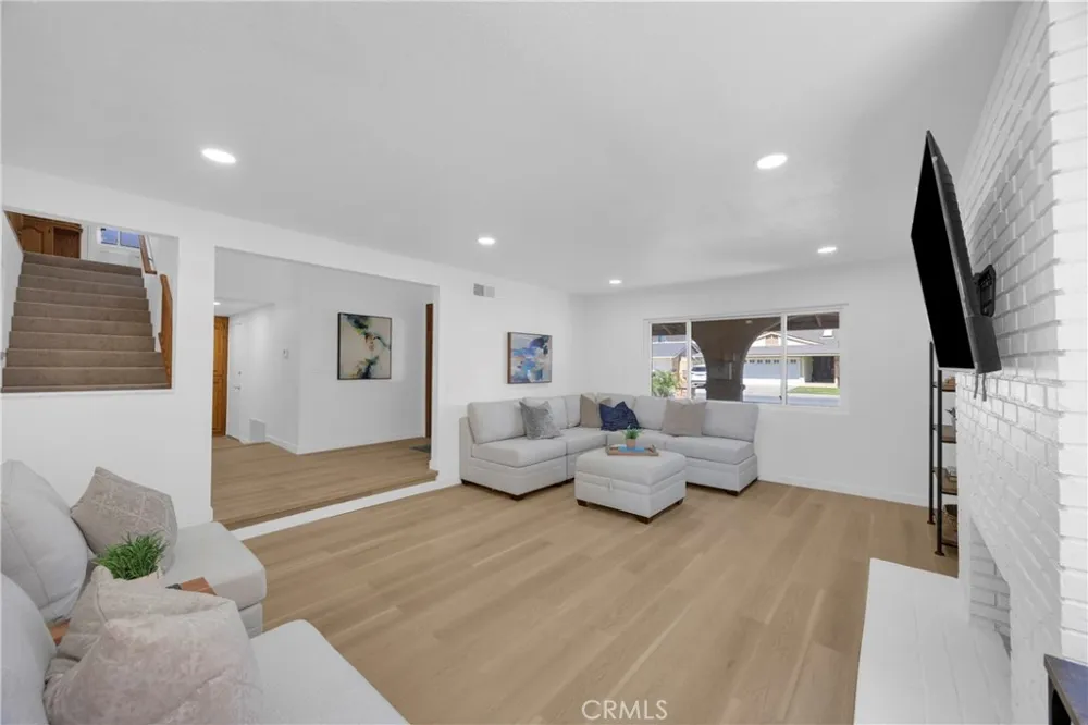 8101 Redford Lane La Palma, CA 90623