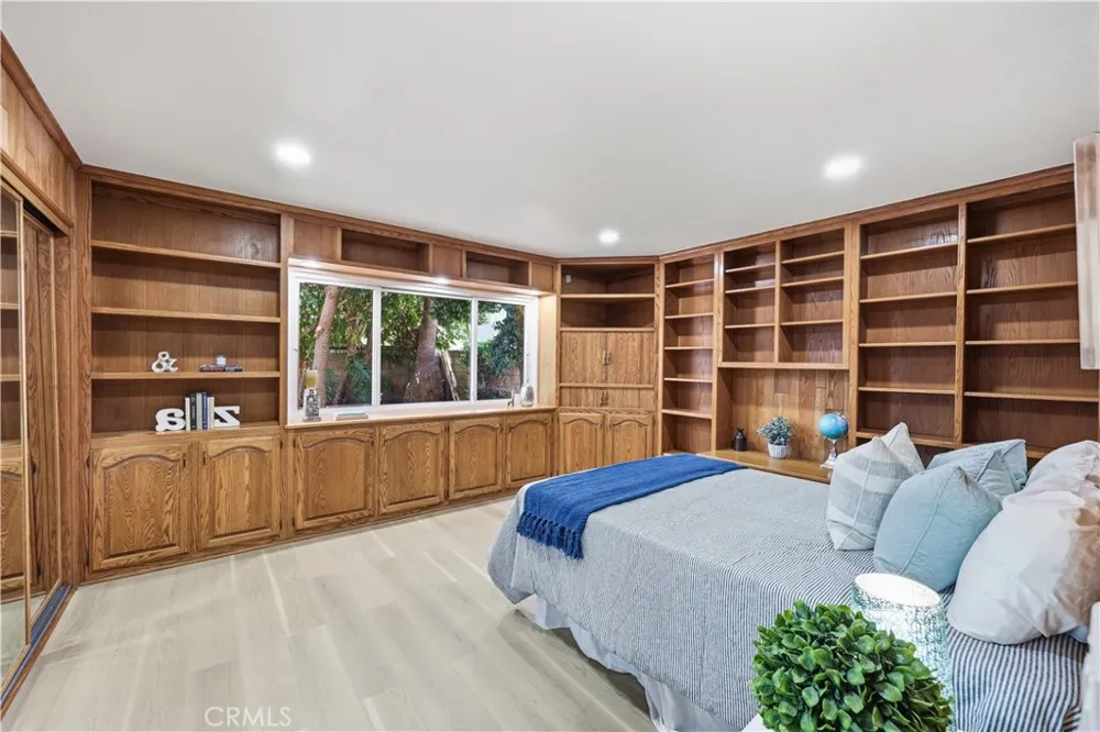 8101 Redford Lane La Palma, CA 90623