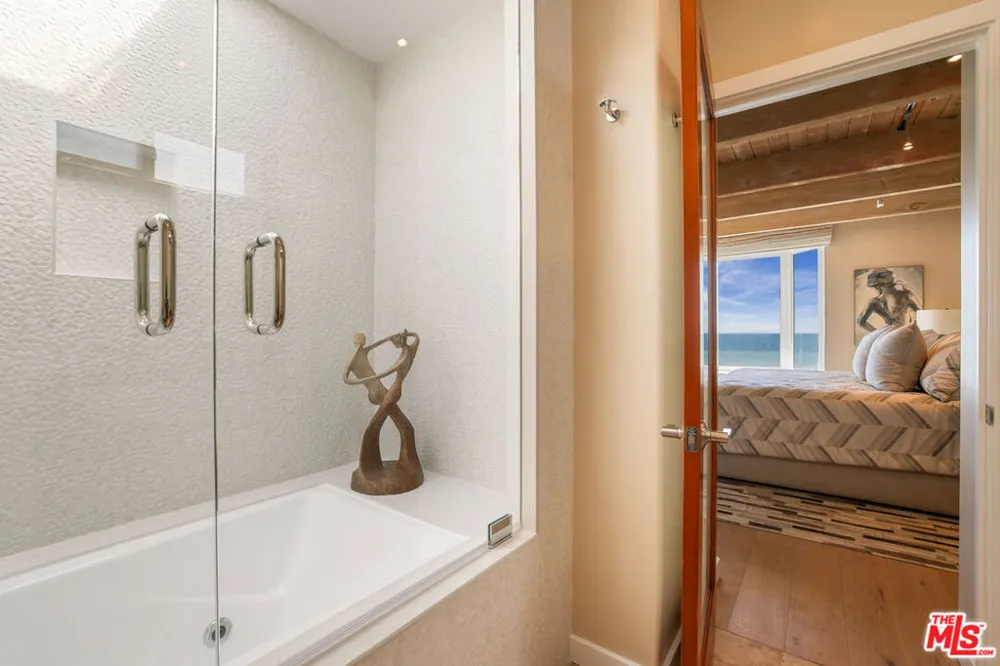 11770 Pacific Coast Highway #Q Malibu, CA 90265