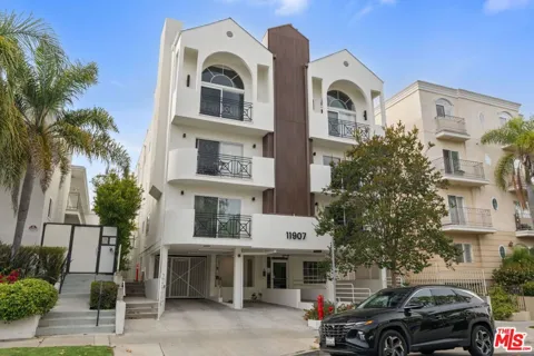 11907 Darlington Avenue #101