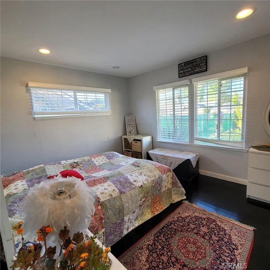 19030 Community Northridge, CA 91324