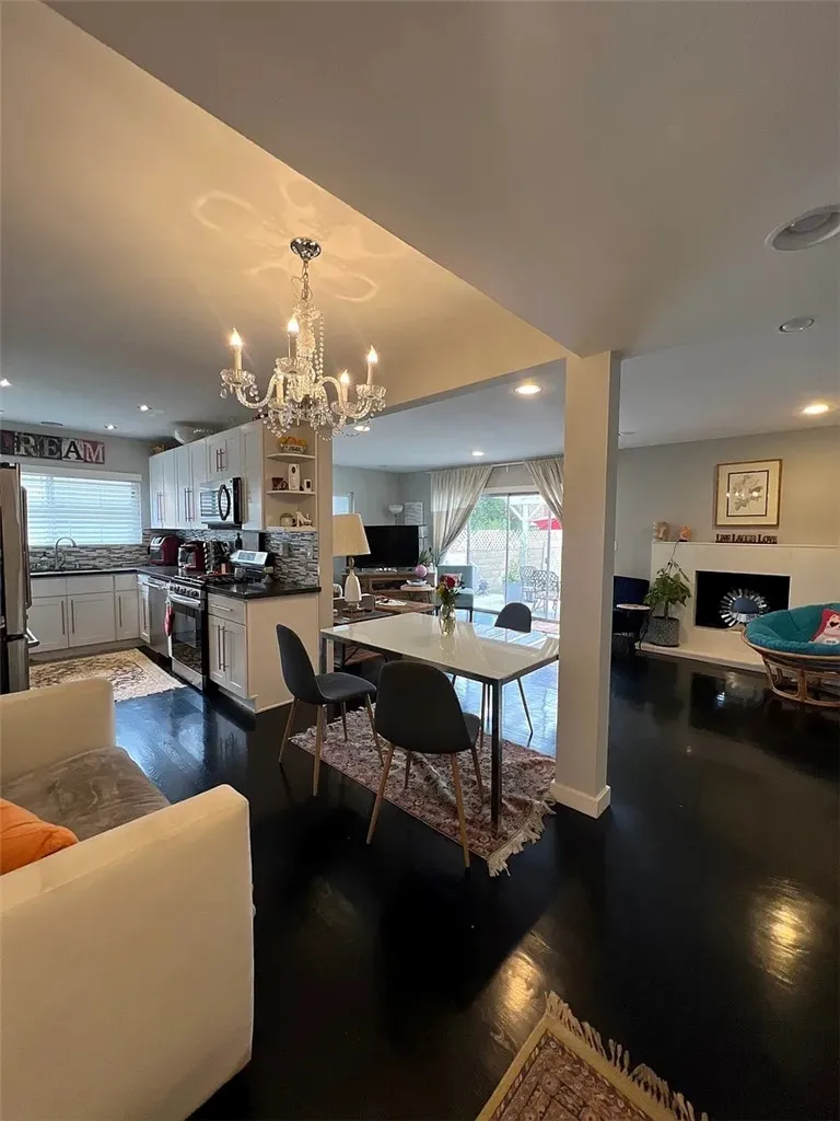 19030 Community Northridge, CA 91324