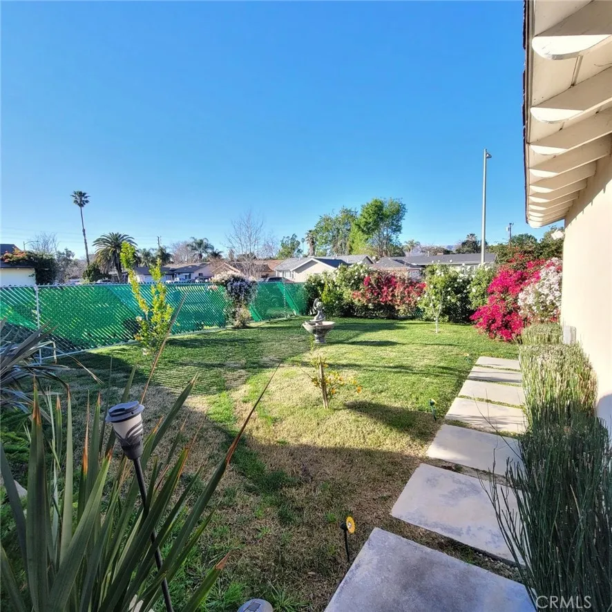 19030 Community Northridge, CA 91324