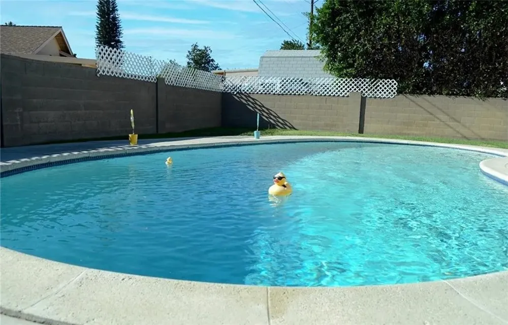 19030 Community Northridge, CA 91324