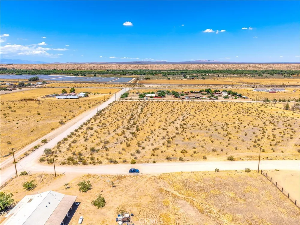 123 Cardigan Rd Oro Grande, CA 92368