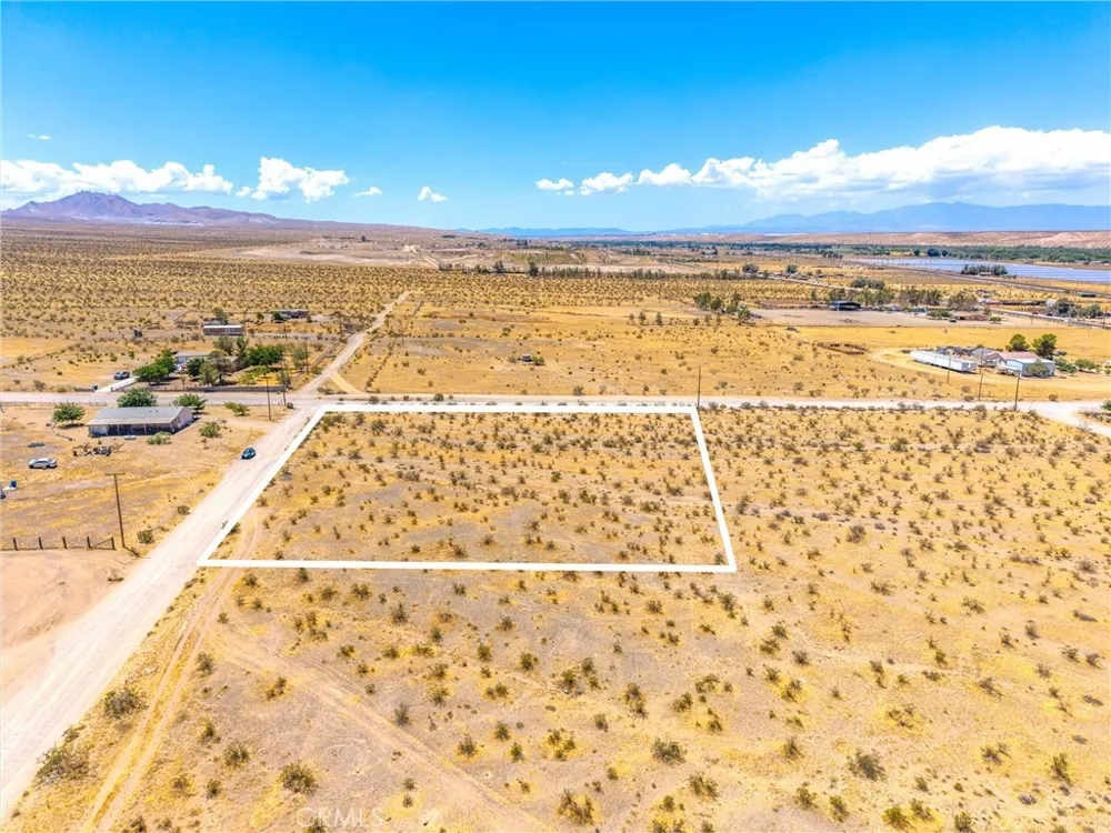 123 Cardigan Rd Oro Grande, CA 92368