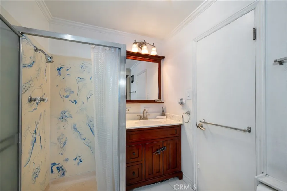 14457 Bresee Baldwin Park, CA 91706