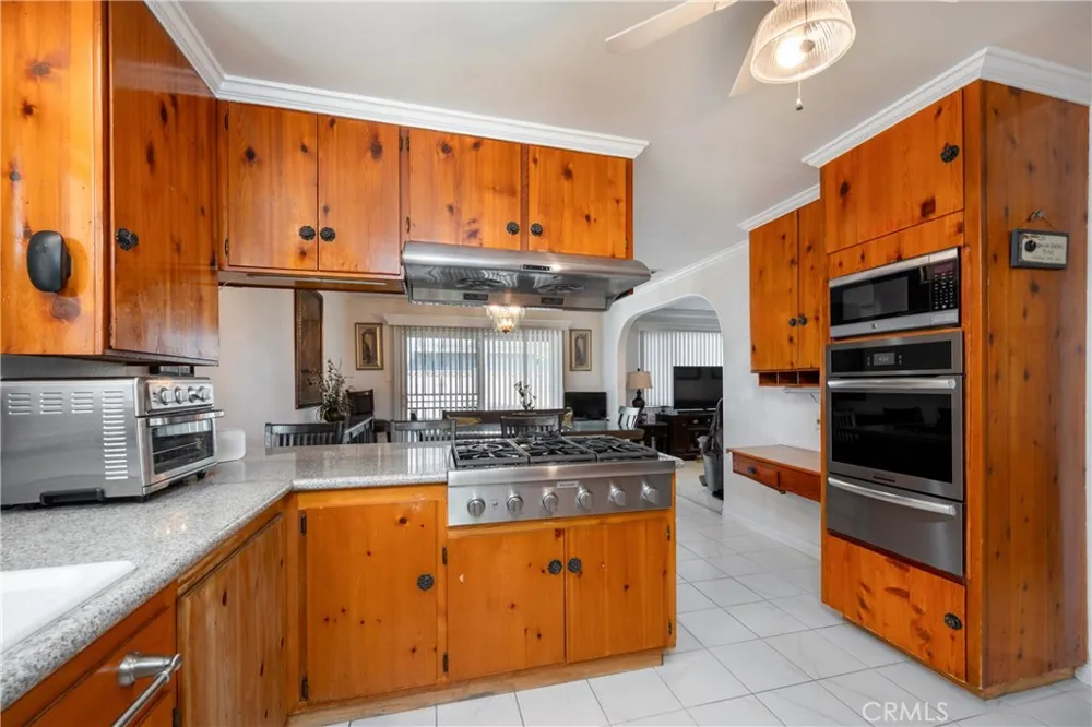 14457 Bresee Baldwin Park, CA 91706