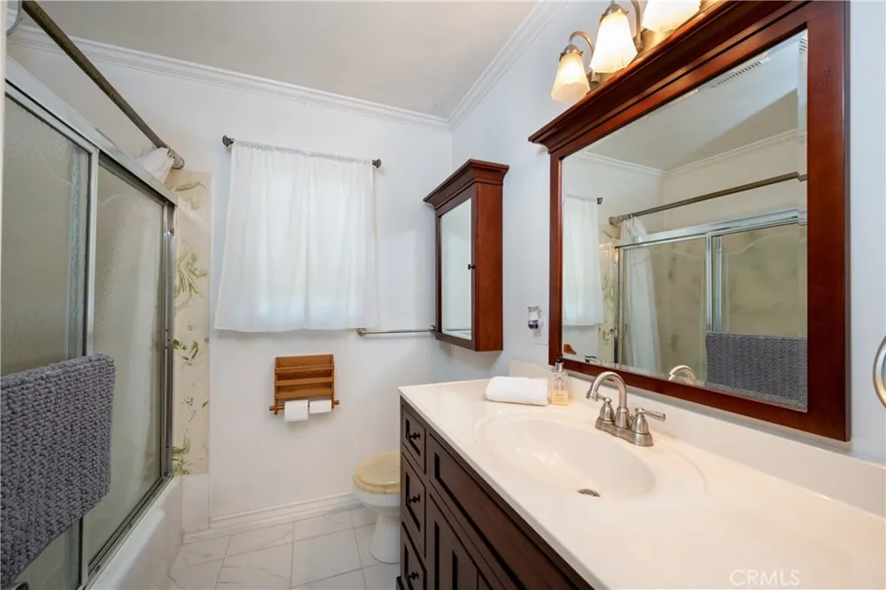 14457 Bresee Baldwin Park, CA 91706