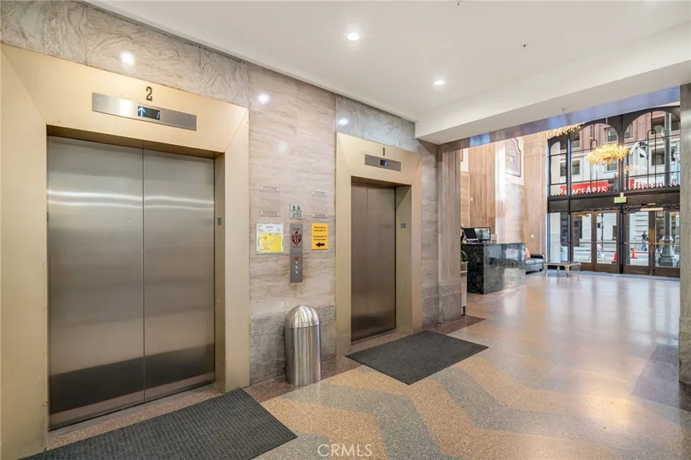 939 S Broadway #1001 Los Angeles, CA 90015