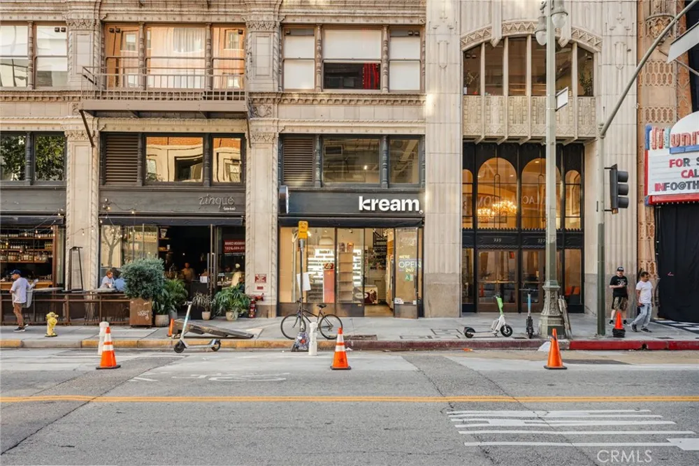939 S Broadway #1001 Los Angeles, CA 90015