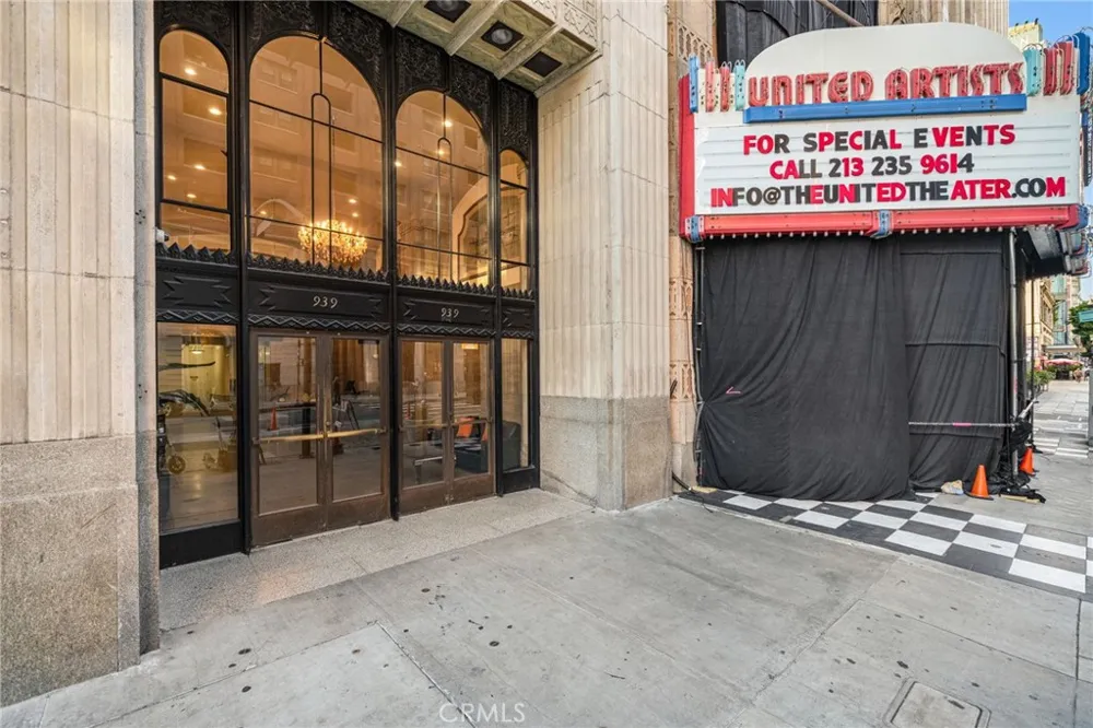 939 S Broadway #1001 Los Angeles, CA 90015
