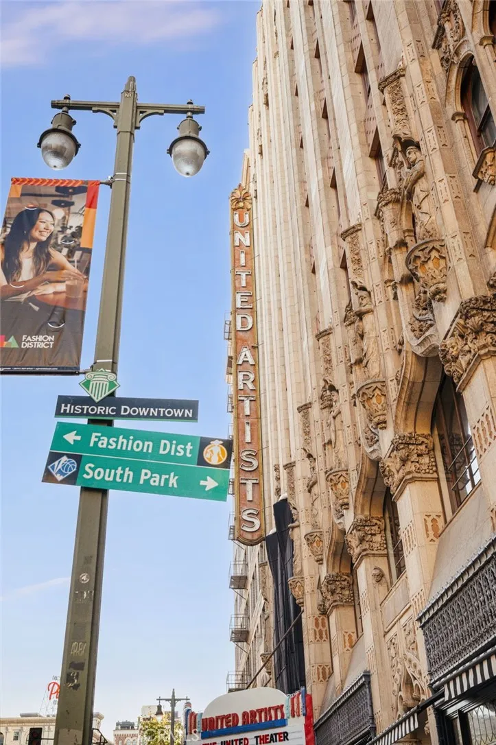 939 S Broadway #1001 Los Angeles, CA 90015