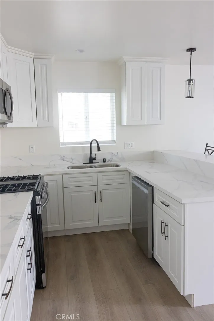 9250 N Kester ave Panorama City, CA 91402
