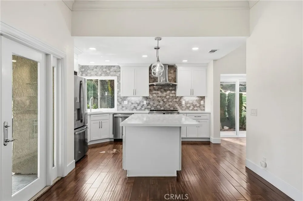 29881 White Otter Laguna Niguel, CA 92677