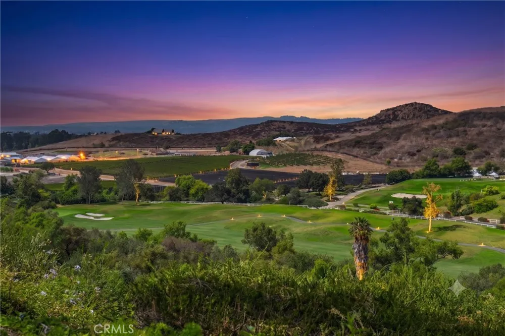 21 MIRADOR Irvine, CA 92612