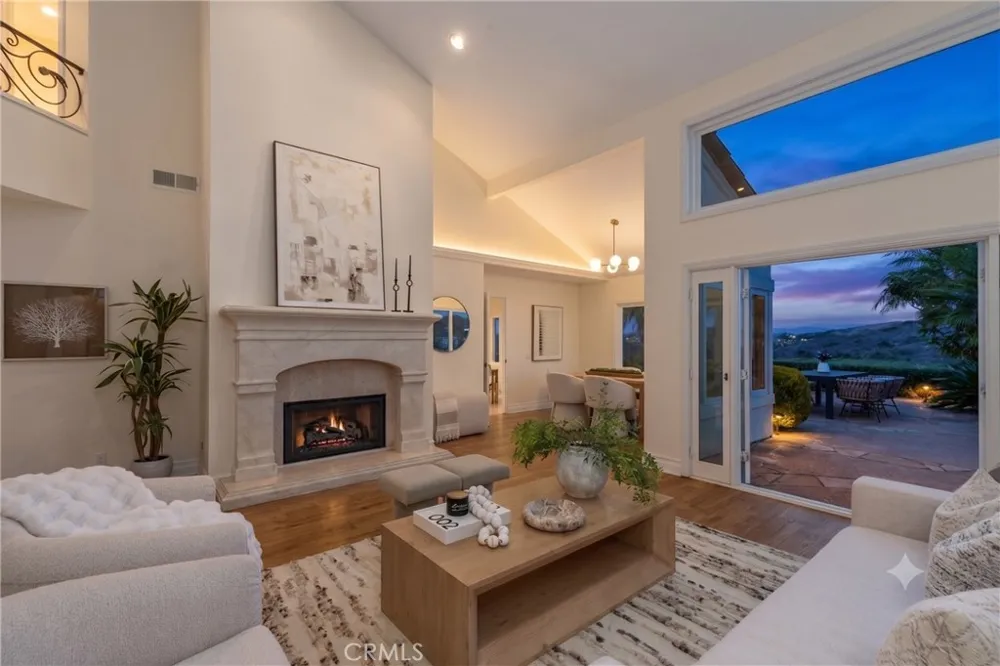21 MIRADOR Irvine, CA 92612