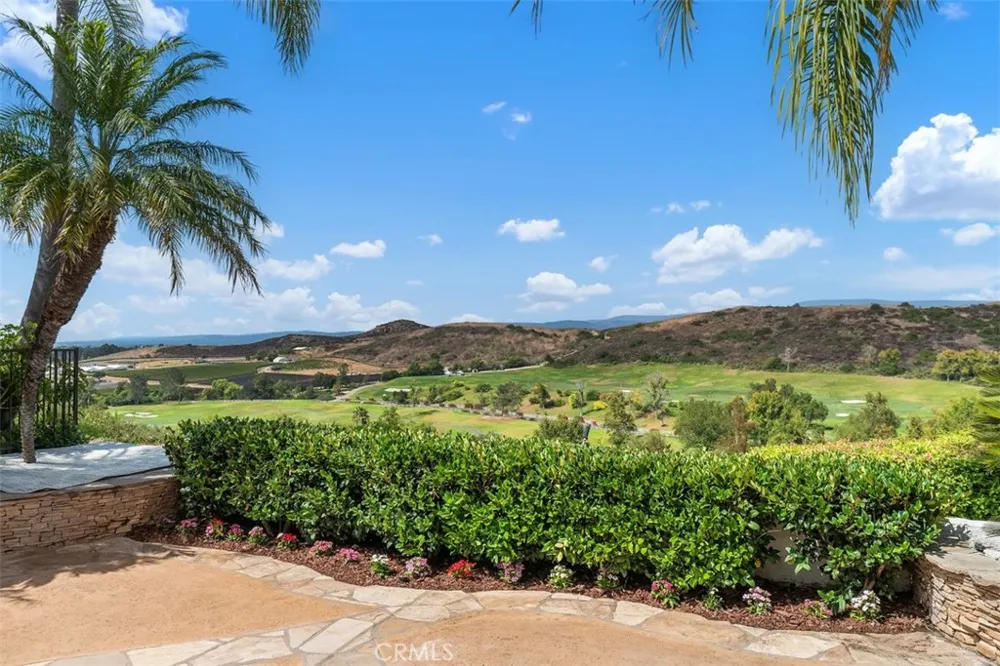 21 MIRADOR Irvine, CA 92612