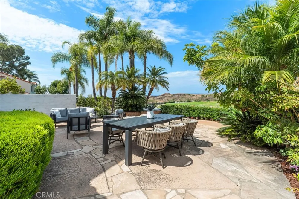 21 MIRADOR Irvine, CA 92612