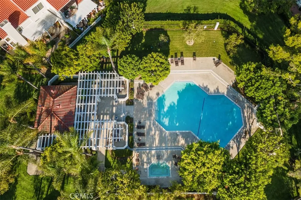21 MIRADOR Irvine, CA 92612
